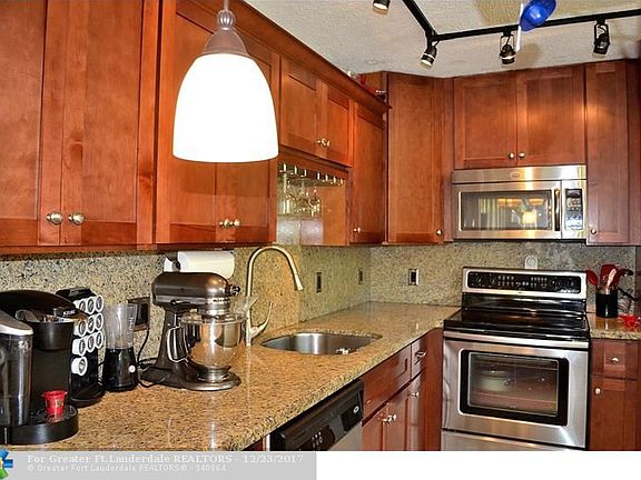 2nd image of 9481 Evergreen Pl APT 107