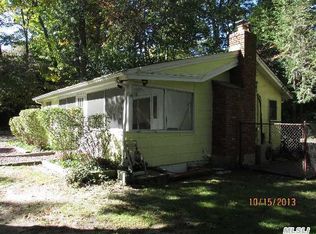 55 Uranus Rd, Rocky Pt, NY 11778