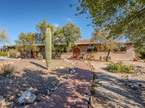 8000 N El Tovar Pl, Tucson, AZ 85704