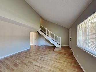 3rd image of 318 G St