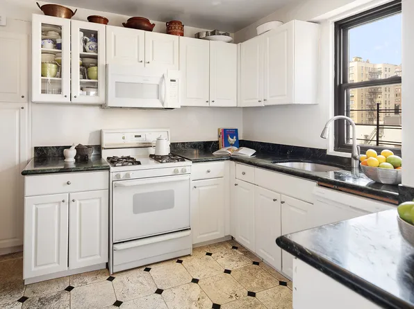 120 East 90th Street 9E image 5 of 6