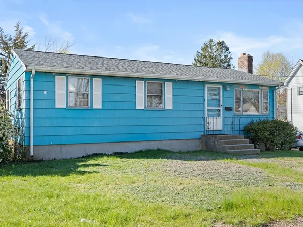 34 William St, Rockland, MA 02370