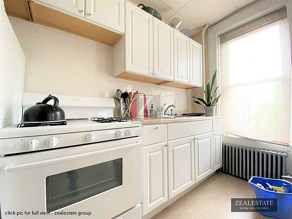 5th image of 591 Vanderbilt Ave #2