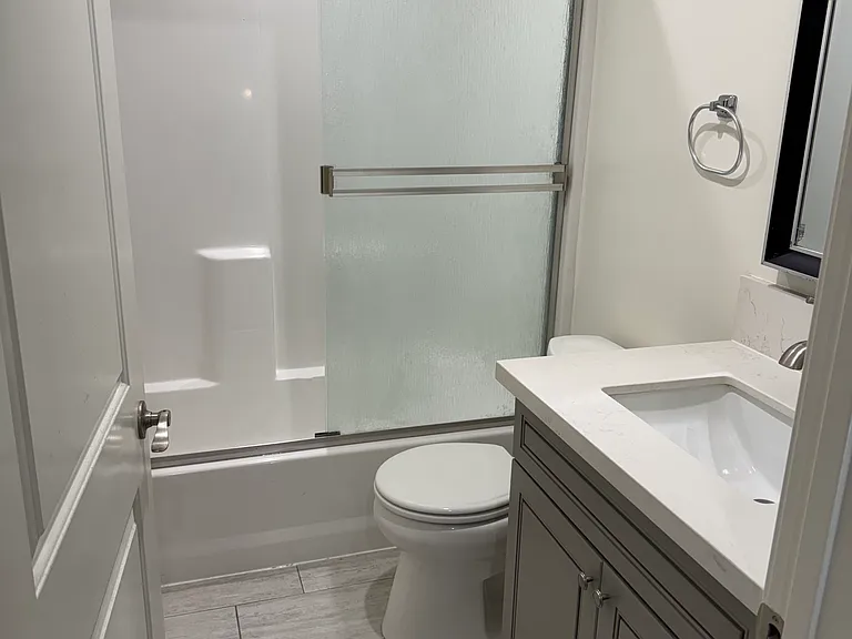 4454 1/2 Turquoise St #4454-1/2 — Photo 7