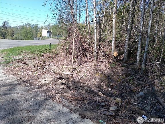 4th image of 10043 SE Carr Road