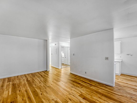 5th image of 1140 Edmonds Ave NE Unit 306