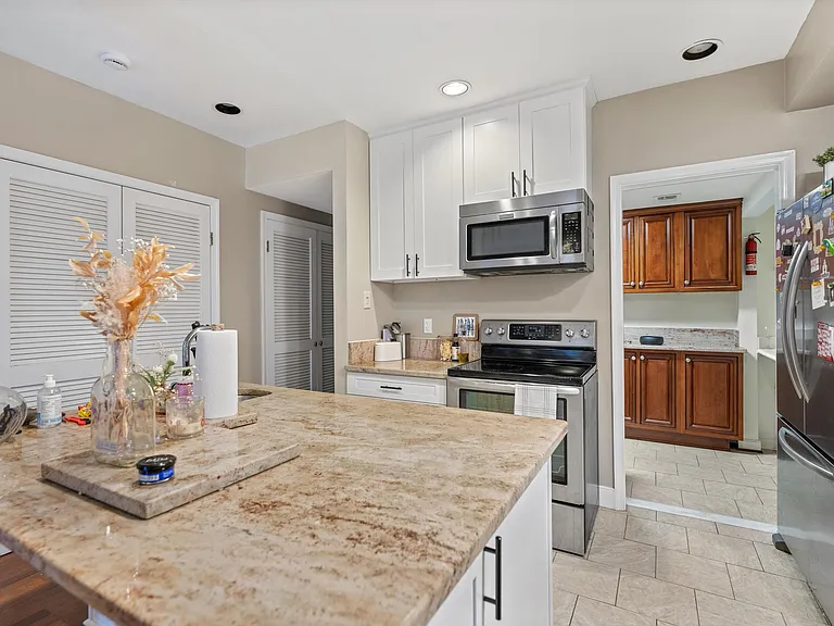 1717 P St NW #E — Photo 7