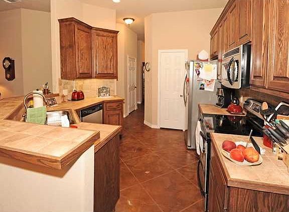 5th image of 433 Keanahalululu Ln