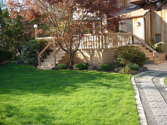 3rd image of 12 Wren Dr