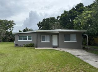 174 Country Club Cir, Sanford, FL 32771