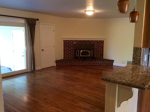 4th image of 2044 W San Luis Way