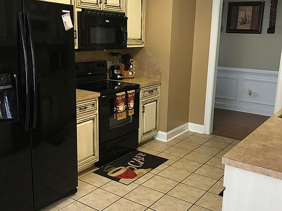 3rd image of 414 Lee Road 2138