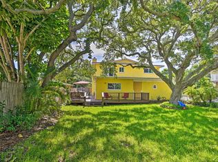 233 S Brevard Ave, Cocoa Beach, FL 32931
