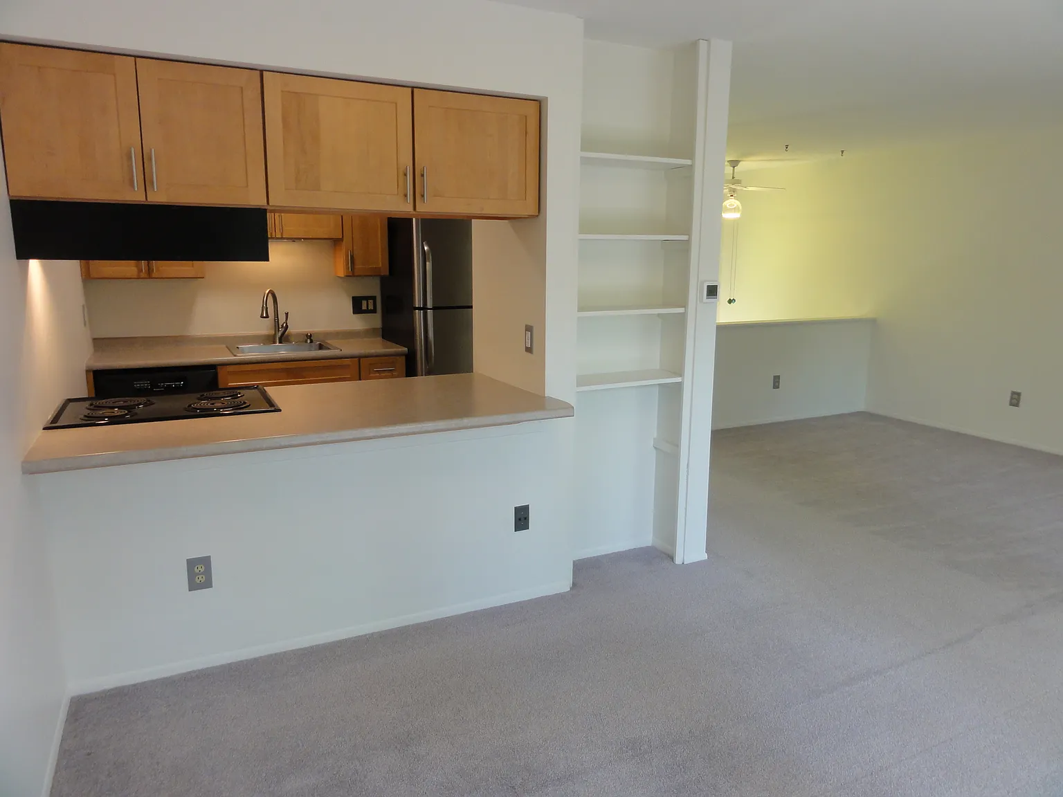 2 bed, 1.5 bath, 1150 sqft, $1,900 — Photo 4