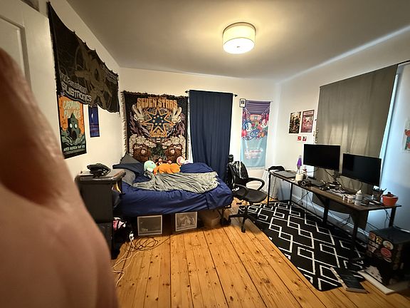 3rd image of 69 Lexington Ave