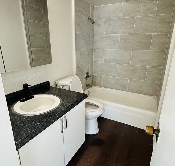 1516 Ward Ave #202 — Photo 5