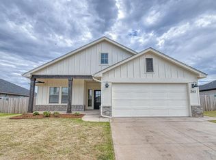 345 Megan Ln, Blanchard, OK 73010