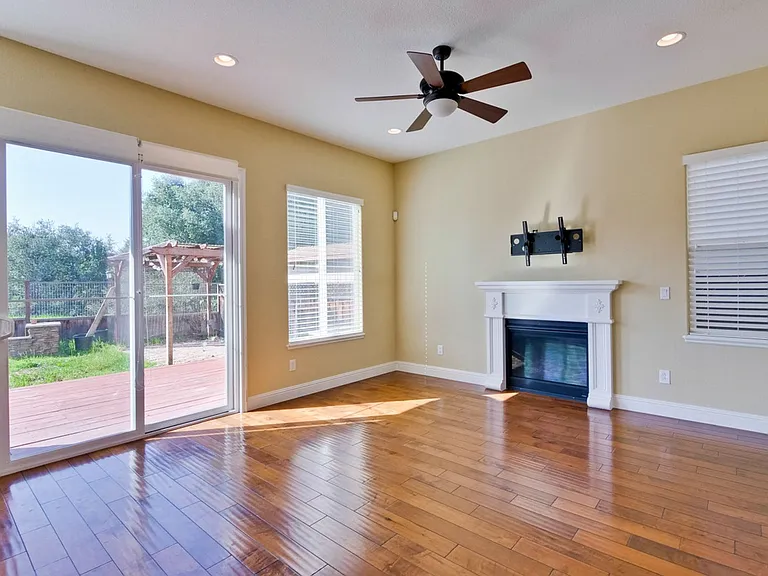 3027 Mousa Ct — Photo 24