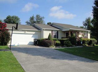 1652 Boardwalk Cir, Morristown, TN 37814