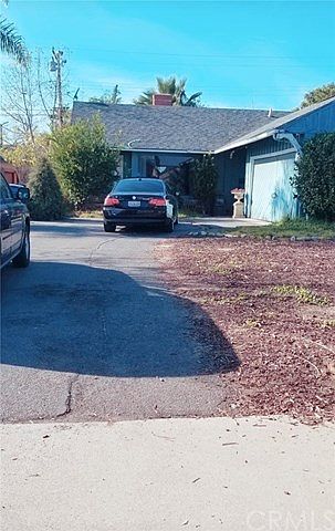 2nd image of 1539 N Miramonte Ave
