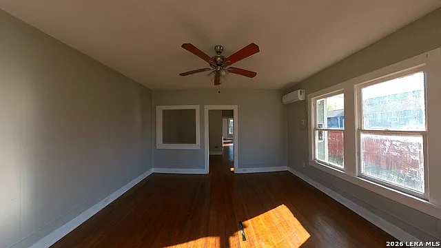 1 bed, 1.0 bath, 1463 sqft, $800 — Photo 2