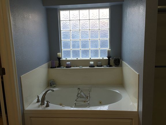 4th image of 13125 Briar Hollow Dr
