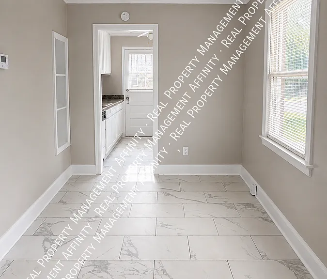 3684 Marion Ave — Photo 4