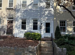 2033 37th St NW, Washington, DC 20007