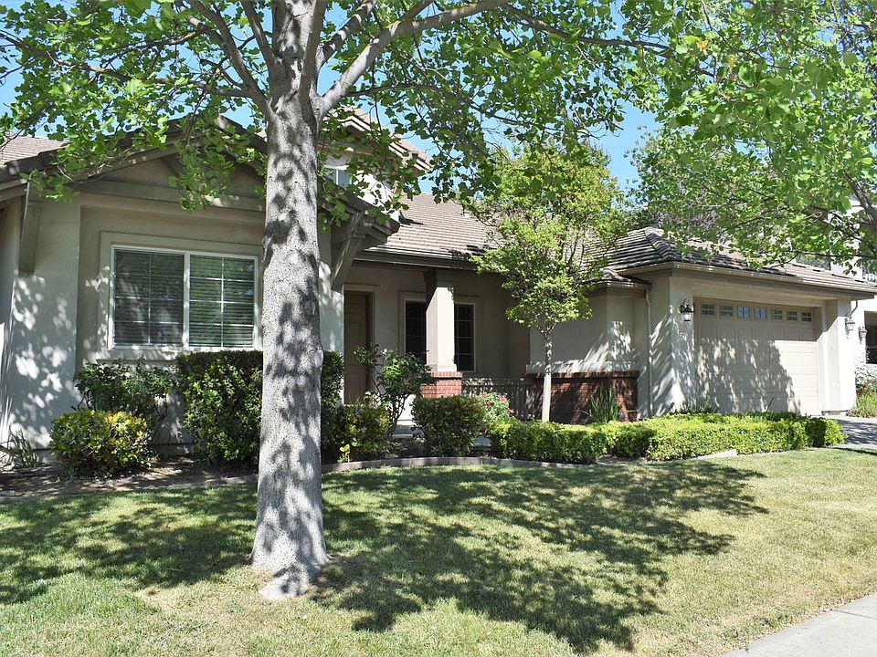 1st image of 4810 Blackrock Dr