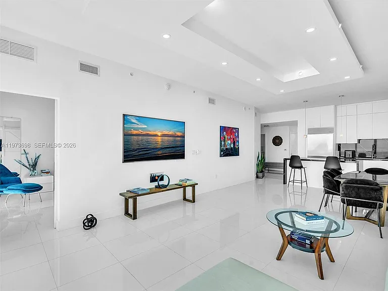 2020 N Bayshore Dr #3303 — Photo 20