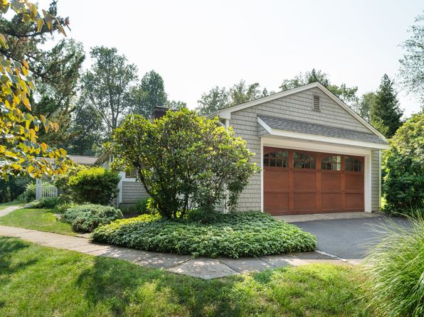 11 High Point Rd