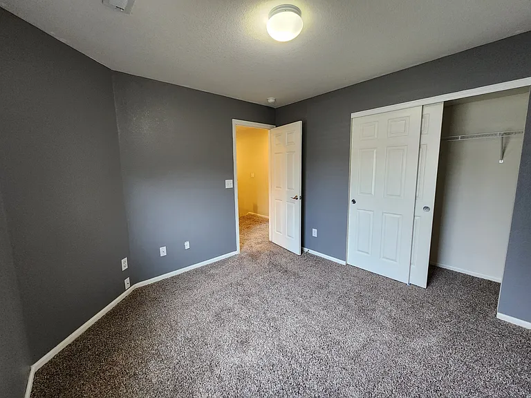 17170 Waterhouse Cir #B — Photo 33