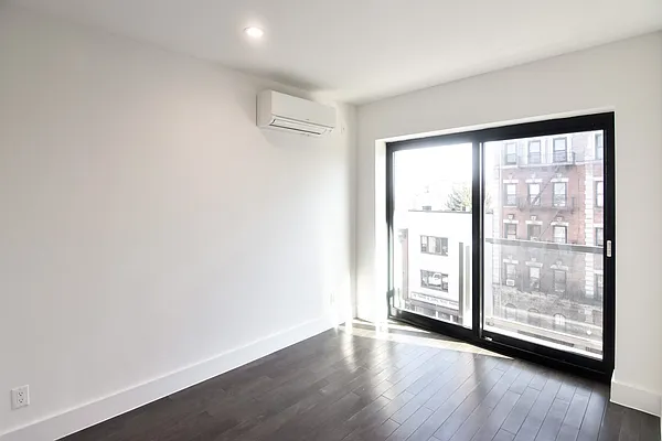 Rented by The Agency | media 37