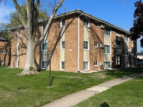 Hanson Court Apartments, 5324-5340 Hanson Ct N #7, Minneapolis, MN 55429