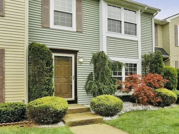 11 Rodio Ct, Sayreville, NJ 08872