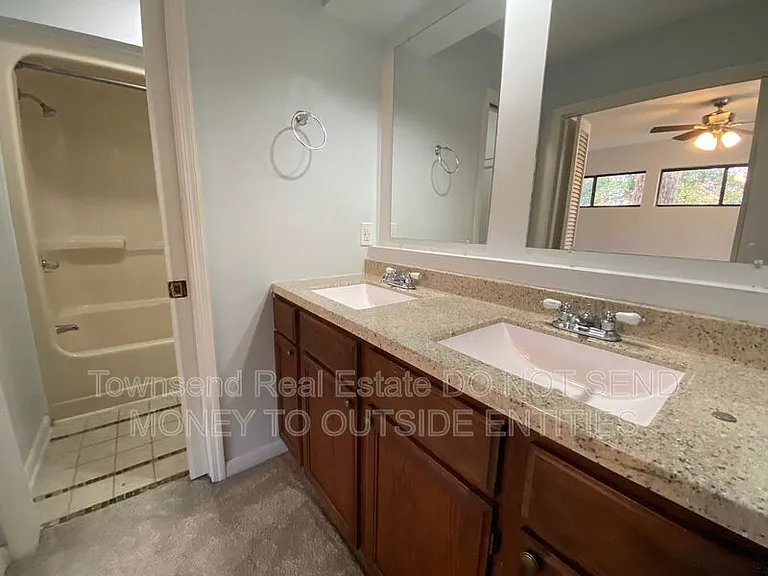 501 Cypress Trace Dr — Photo 17