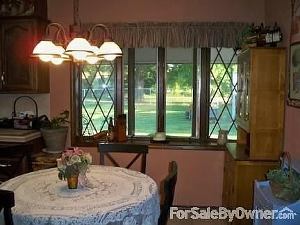 Eat in Area of Kitchen
