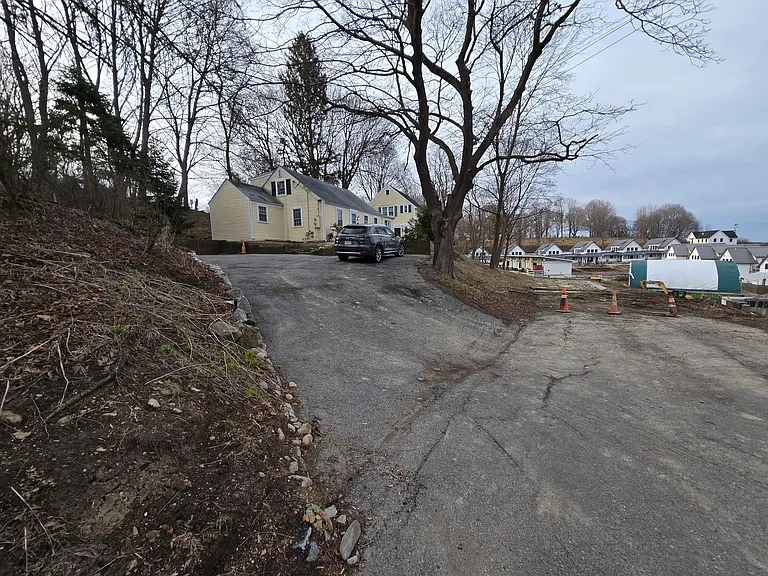 5 Hillside Ave — Photo 28