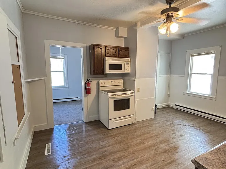 500 Bukolt Ave #1 — Photo 2