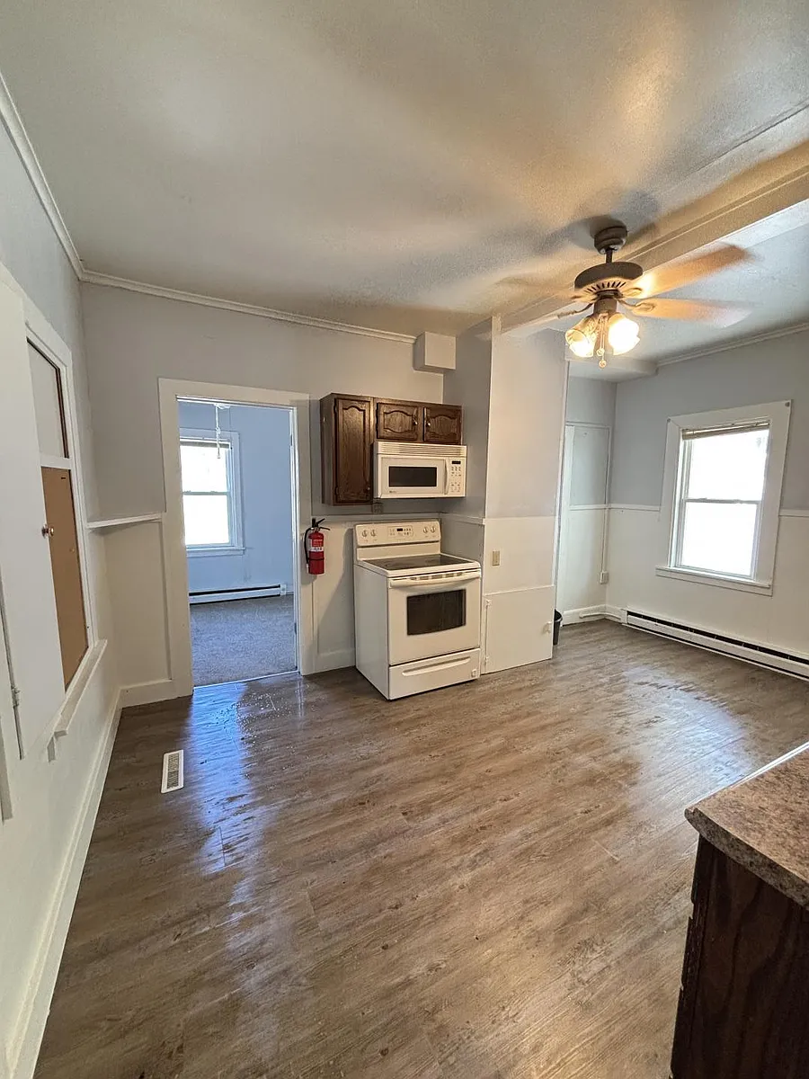 Building Photo - 500 Bukolt Ave #1