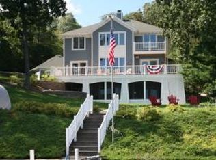 2702 Willow Point Dr, Delavan, WI 53115