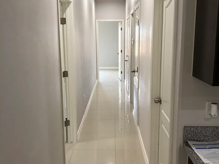 1101 Escondido Ln W #A — Photo 2