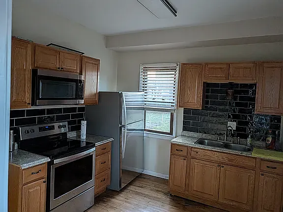 613 Belmont St #613 — Photo 11