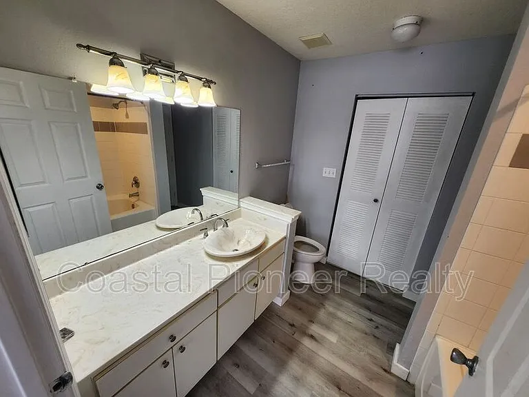 9232 Lake Chase Island Way — Photo 19