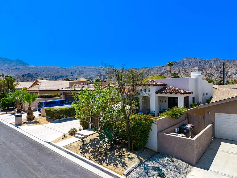 53385 Avenida Mendoza — Photo 38