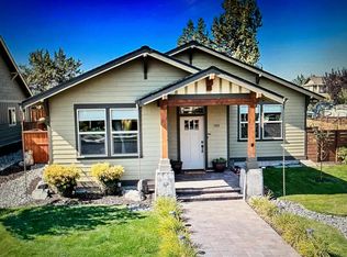 801 NW Rimrock Dr, Redmond, OR 97756