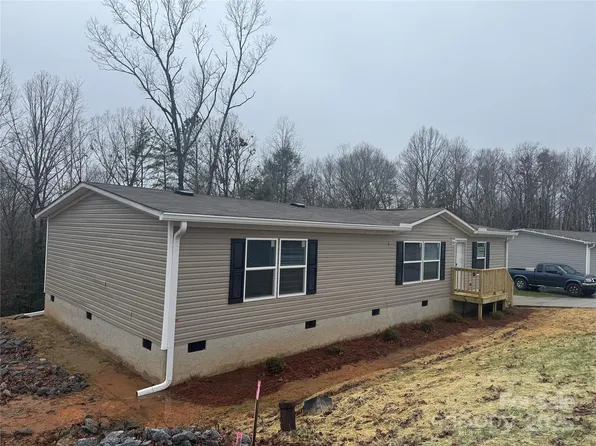 67 Harmony Dr, Nebo, NC 28761