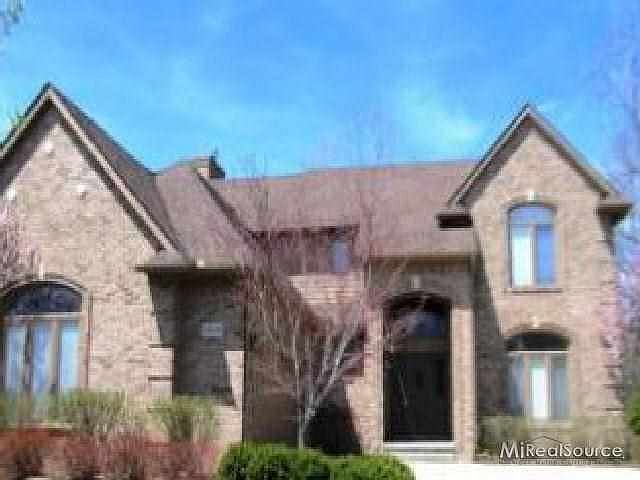 1st image of 18049 Cascade Dr