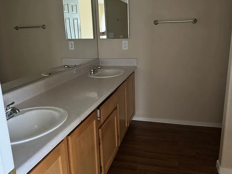 2228 Cambridge Elms St — Photo 14
