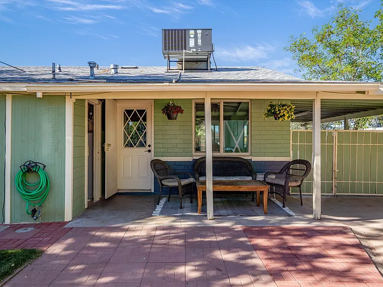 3529 E Sheridan St — Photo 24